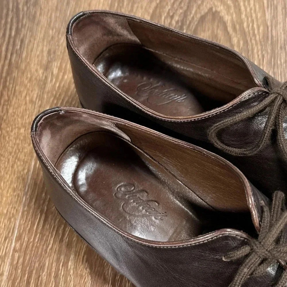 Sydney’s Toronto Wholecut Oxfords in Dark Chocolate Brown - Picture 8 of 13